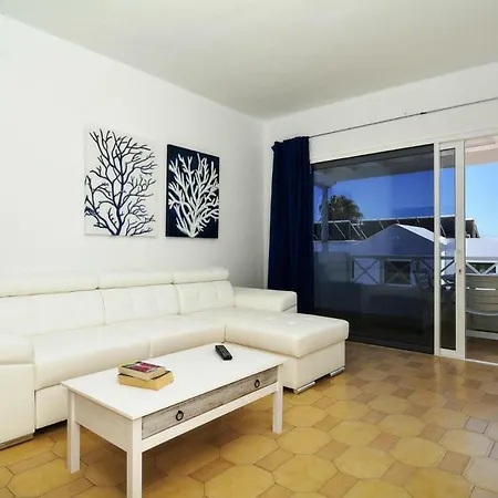 Apartman Holiday Flat Puerto Del Carmen - Ace021016-aya Puerto del Carmen